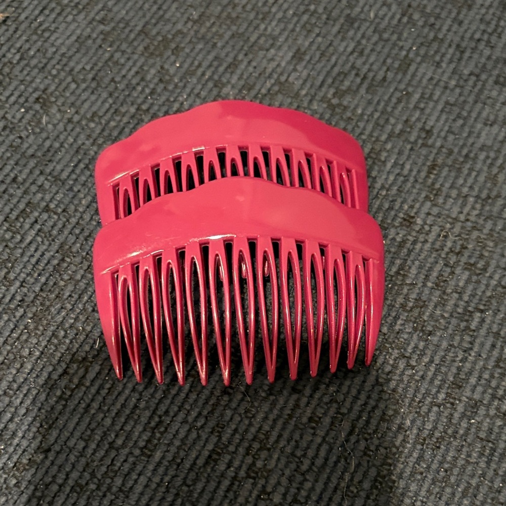 Set of vintage Purple Hair Combs
